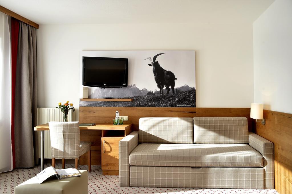 Hotel Brueckenwirt Санкт-Йохан Экстерьер фото