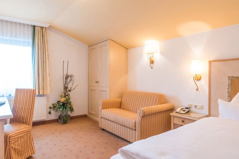 Hotel Brueckenwirt Санкт-Йохан Экстерьер фото